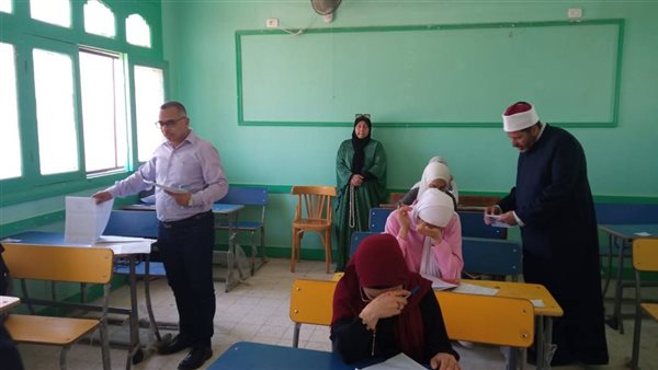 1026 طالبًا بالنقل الإعدادي الأزهري يؤدون امتحان أصول الدين والدراسات في جنوب سيناء
