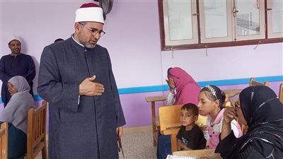مدير الجامع الأزهر يتفقد أروقة القرآن الكريم بالأقصر