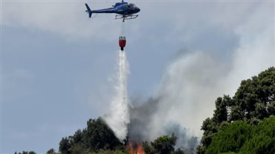 حرائق الغابات تجتاح مدينة إيطالية وإجلاء نحو 3 آلاف شخص