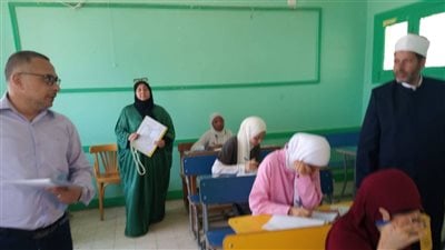 اليوم.. طلاب النقل الثانوي الأزهري بجنوب سيناء يؤدون امتحانات الثقافة الإسلامية والتوحيد واللغة الأجنبية والجغرافيا