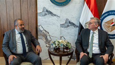 وزير البترول يتابع تنفيذ مشروع المجمع المتكامل للأسمدة الفوسفاتية وحمض الفوسفوريك بالسخنة