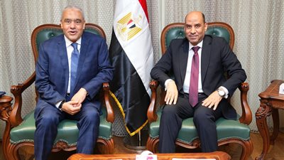 وزير العمل: ربط التدريب باحتياجات السوق أولوية بالتعاون مع الكيانات الصناعية