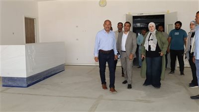 جولة مفاجئة لمحافظ السويس لمتابعة أعمال مستشفى طوارئ العين السخنة.. واقتراب التشغيل بنسبة إنجاز 91%