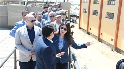 وزيرة الإسكان ومحافظ الفيوم يتفقدان محطتي معالجة 