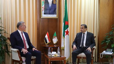 وزير البترول ونظيره الجزائري يؤكدان أهمية التنسيق عبر منتدى الدول المصدرة للغاز لتعزيز التعاون الإقليمي