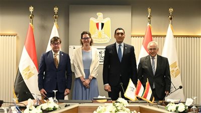 وزير الرياضة يشهد توقيع مذكرة تفاهم بين اللجنة البارالمبية المصرية والمجرية 