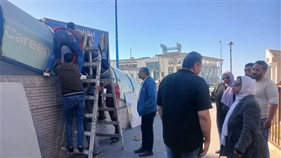 لتحقيق السلامة للمواطنين.. حي وسط بالإسكندرية يتابع أعمال صيانة الأنفاق والأعمدة بطريق الكورنيش
