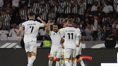 النصر يفوز على الشباب وينفرد بصدارة الدوري السعودي قبل ديربي الرياض