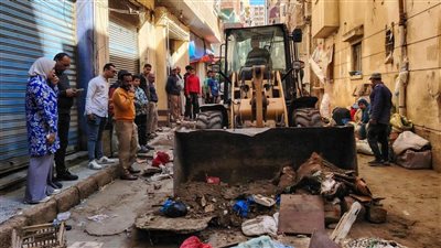 محافظ الإسكندرية يوجه باستجابات فورية لشكاوى المواطنين وحملات مكبرة لإزالة الإشغالات وتحسين مستوى الخدمات بالأحياء
