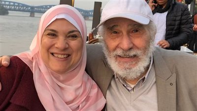 ابنة عبد الرحمن أبو زهرة: والدي وقف معايا في طلاقي وقالي تنازلي عن حقوقك واشتري دماغك.. وصرف عليا أنا وأولادي 