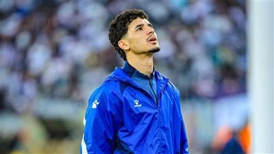 مدرب سموحة يوقع غرامة مالية على الحارس أحمد ميهوب