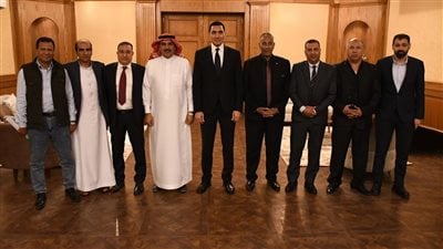 للاستماع إلى مطالبهم.. وزير الرياضة يلتقي عددًا من رؤساء مجالس إدارات أندية شمال سيناء