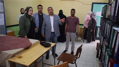مدير تعليم جنوب سيناءتتفقد لجان امتحانات النقل للتعليم الفنى    