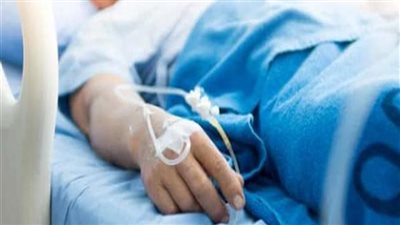دخل على رجليه خرج ميت إكلينيكيا.. سيدة تزعم تعرض والدها للإهمال الطبي بأحد المستشفيات الخاصة 