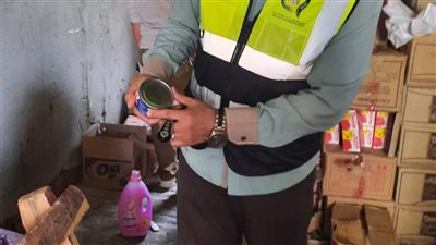 سلامة الغذاء تعدم منتجات فاسدة ومجهولة المصدر بالوادي الجديد