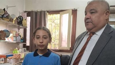 انهيار شقيقته التوأم.. طابور مدرسة وادي الملكات بالأقصر يودّع التلميذ ملاك ضحية القطار | صور