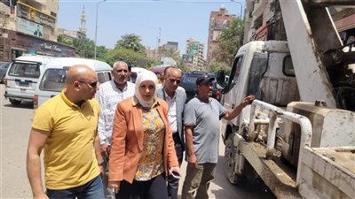 حملة مكبرة لإزالة الإعلانات المخالفة بشارع الخدمة الاجتماعية ببنها لتحسين المظهر الحضاري