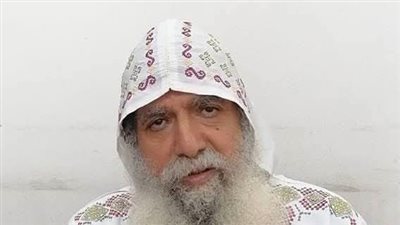 الصعيد حزين عليه.. الأقباط بالأقصر يودعون القمص بيشوي الرزيقي في دير مارجرجس بالرزيقات| صور