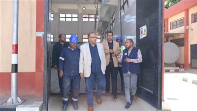 مركز خدمة عملاء أخميم ينافس على المراكز الأولى بجائزة التميز الحكومي