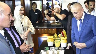 بمشاركة 110 شركات.. محافظ الأقصر يفتتح معرض الوادي لتقنيات الزراعة الحديثة