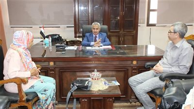 محافظ بني سويف يبحث استعدادات الصيف وخطط مواجهة ضعف المياه وتحسين خدمات الصرف الصحي 