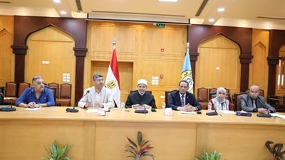 مجلس شئون التعليم بجامعة الأزهر يدرس مقترحات جديدة في السلامة المهنية والإرشاد النفسي