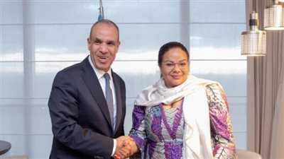 وزير الخارجية يلتقي نظيرته الكونغولية لتعزيز التعاون الثنائي بين البلدين 