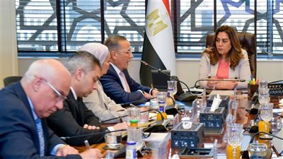  وزيرة التنمية المحلية والبيئة تبحث فرص الاستثمار المستدام بمدينة شرم الشيخ
