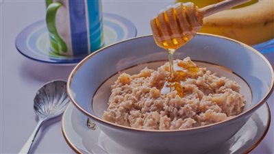 طريقة عمل التلبينة من الشعير.. وصفتان حلوة ومالحة