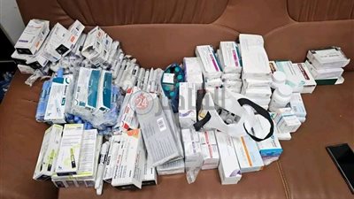 التعويضات المستحقة 19.6 مليون جنيه.. جمارك السلوم تحبط محاولة تهريب كمية أدوية داخل سيارة 