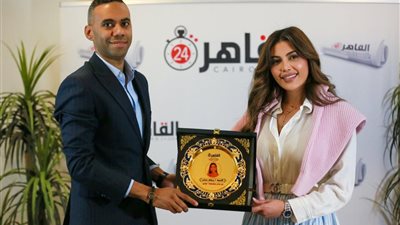 القاهرة 24 يُكرم الفنانة ريهام حجاج عن نجاح مسلسلها 