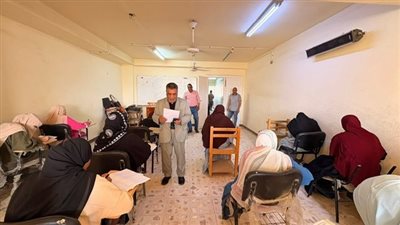 أجواء هادئة في أول أيام امتحانات كلية البنات الأزهرية بالأقصر | صور