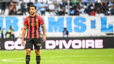 للمرة السادسة تواليًا.. محمد عبد المنعم خارج قائمة نيس في الدوري الفرنسي