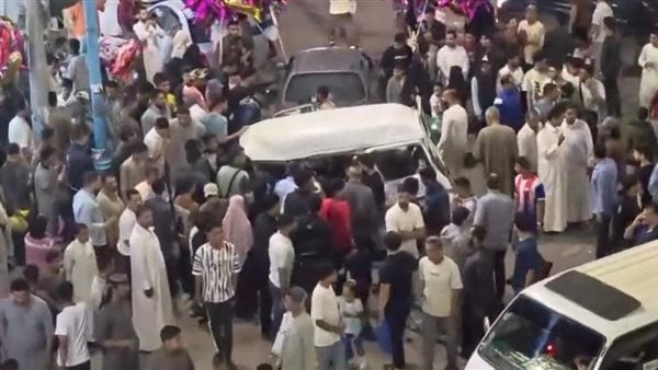 مصرع شخصين وإصابة 2 آخرين صدمتهم سيارة نقل في مطروح| أسماء