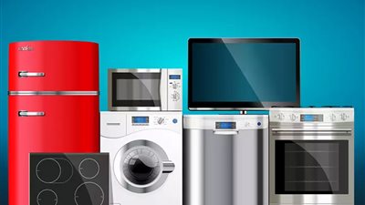 مسئول يكشف أسباب عدم انخفاض أسعار الأجهزة الكهربائية رغم تراجع الدولار 
