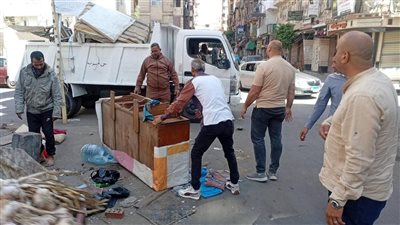 حملات لحي غرب الإسكندرية لإزالة الإشغالات بمحيط المساجد استعدادًا لاستقبال عيد الأضحى