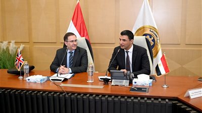 وزير الصناعة: تنمية المهارات الفنية ورفع قدرات العنصر البشري تعتبر المحرك الأساسي للتنمية الصناعية