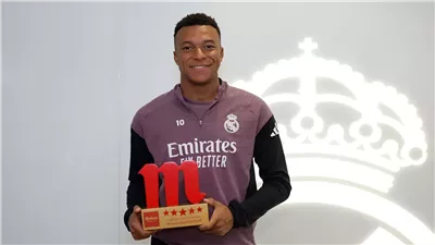 مبابي لاعب الموسم في ريال مدريد للمرة الثانية على التوالي