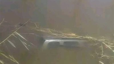 نجاة شخصين من الموت بعد سقوط سيارة ملاكي في ترعة نجع حمادي بطما بسوهاج