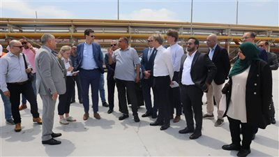 ميناء الإسكندرية يستقبل وفدًا من خبراء دوليين لإعداد خريطة طريق الوقود البديل بالتعاون مع المنظمة البحرية الدولية
