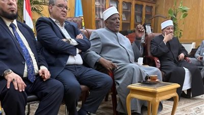 تفاصيل تدخل الإمام الأكبر لاحتواء تداعيات حادث أبنوب.. وفد أزهري للعزاء ودعم طبي للمصابين وإشادة بأسر الضحايا 