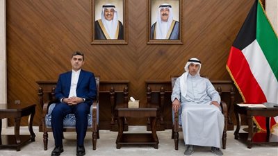 الكويت تطرد دبلوماسيين إيرانيين وتستدعي القائم بالأعمال بعد الهجوم الأخير