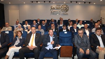 جمعية رجال الأعمال المصريين تبحث فرص الاستثمار مع جهاز مستقبل مصر.. وتؤكد: مشروع قومي يعيد تشكيل خريطة الأمن الغذائي