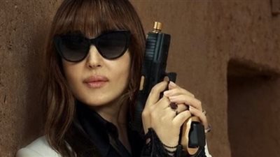 مونيكا بيلوتشي تحتفل بنجاح فيلم 7DOGS بصور من الكواليس وإيرادات ضخمة في شباك التذاكر العربي