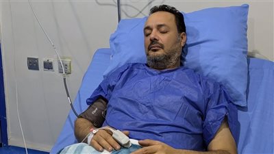 من داخل العناية المركزة | أول ظهور لـ سامح صفوت بعد تعرضه لوعكة صحية.. والأسرة: ادعوله