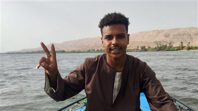 بعد تصدره التريند.. أول تعليق من بائع الهدايا التذكارية بهويس إسنا: شغالين بستر ربنا