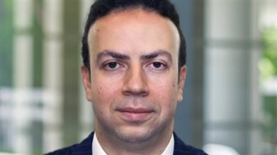 نائب محافظ البنك المركزي يبحث مع فودافون مصر دعم بيئة الأعمال والتحول الرقمي والقطاع المصرفي