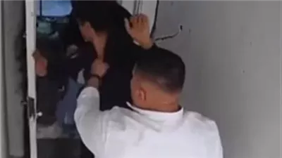 تصالح المتهمين بالتعدي على عامل داخل مطعم بأكتوبر وإخلاء سبيلهم 