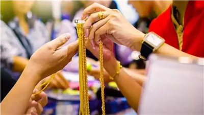 انخفاض أسعار الذهب بالإمارات خلال تعاملات اليوم.. وعيار 21 يسجل 416 درهمًا