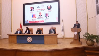 لجنة الإعلام بالأعلى للثقافة تعقد مائدة مستديرة حول دور الخطاب الوسطي بحضور وزيري الأوقاف والثقافة